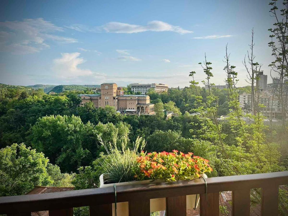 The Green Guest House Of Veliko Tarnovo-Amazing View, Top Location Экстерьер фото