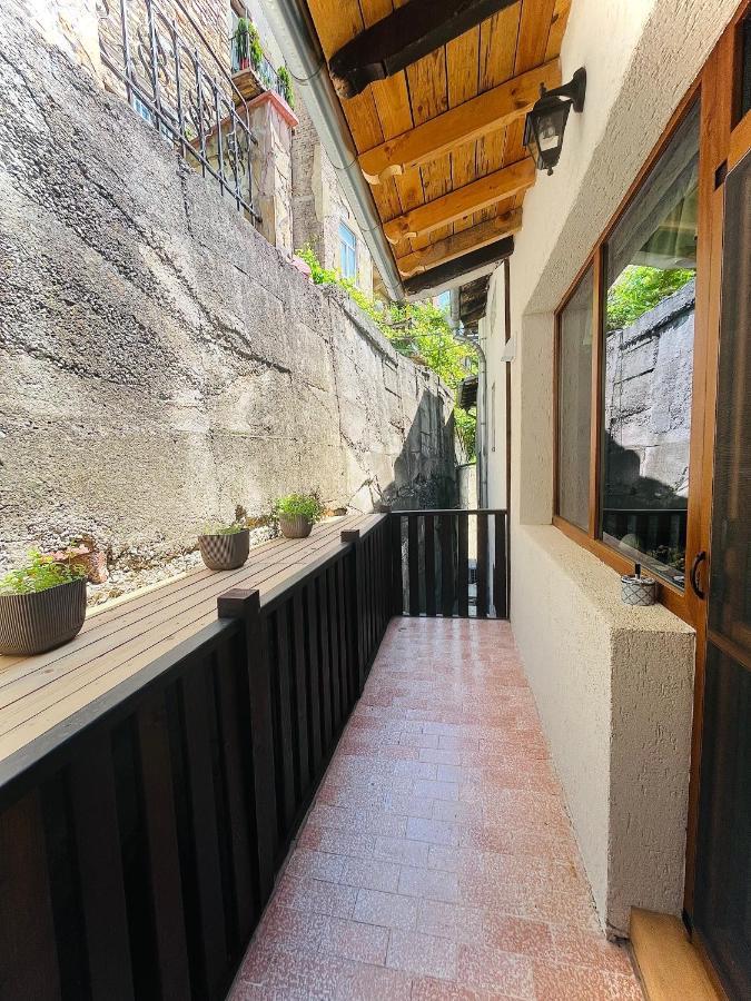 The Green Guest House Of Veliko Tarnovo-Amazing View, Top Location Экстерьер фото