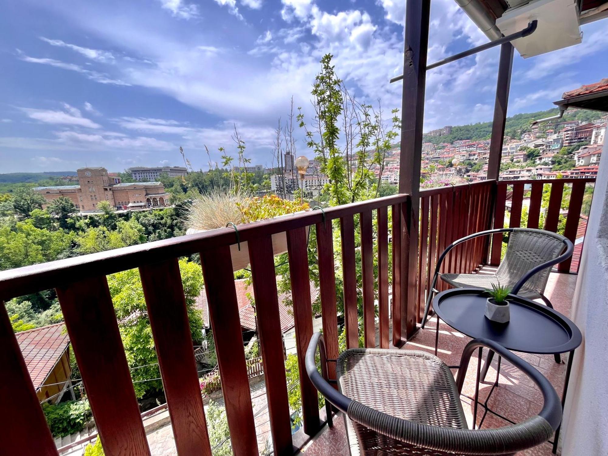 The Green Guest House Of Veliko Tarnovo-Amazing View, Top Location Экстерьер фото